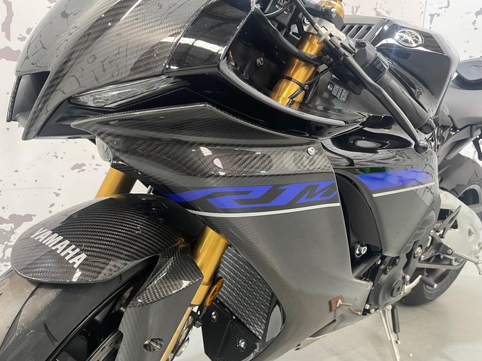 2024 Yamaha YZF-R1M R1 Black