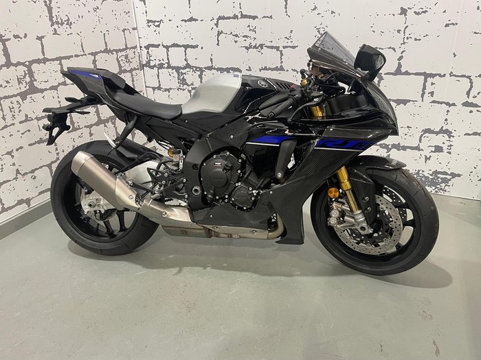 2024 Yamaha YZF-R1M R1 Black