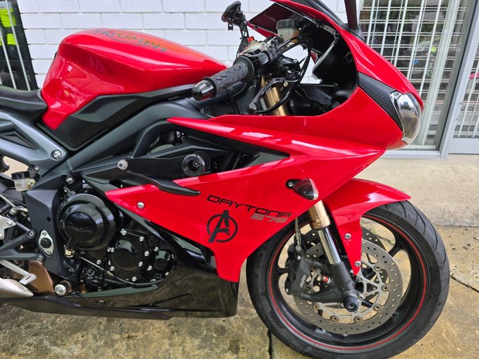 2015 Triumph DAYTONA 675 Red