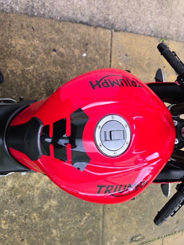 2015 Triumph DAYTONA 675 Red