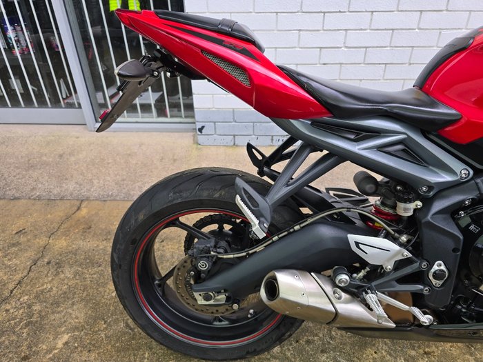 2015 Triumph DAYTONA 675 Red