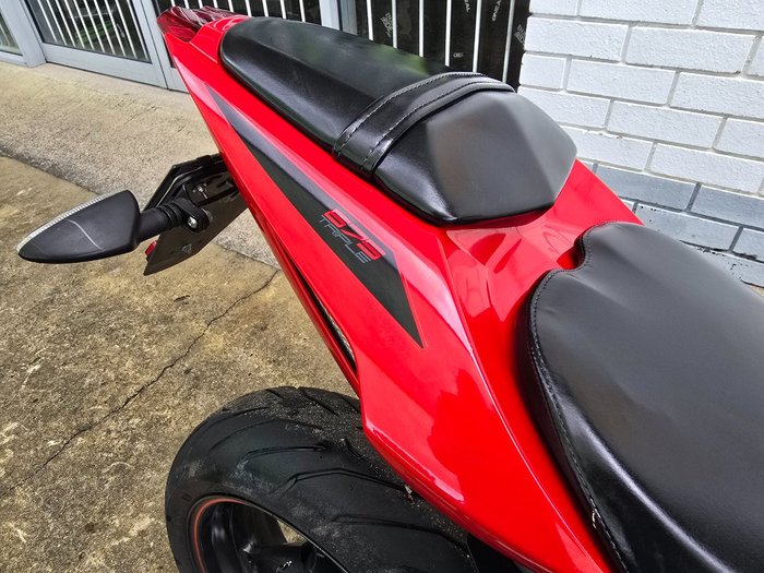 2015 Triumph DAYTONA 675 Red