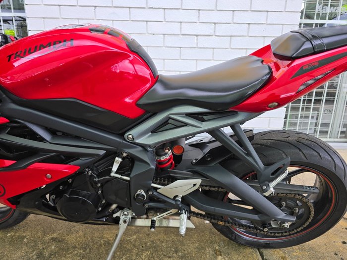 2015 Triumph DAYTONA 675 Red