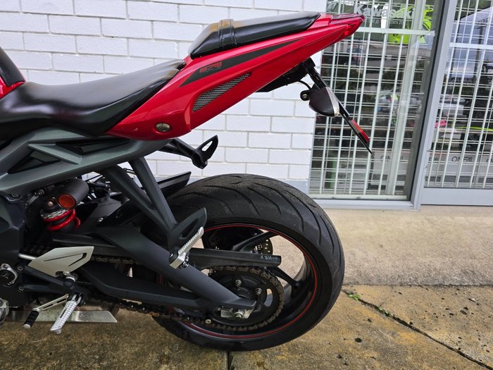 2015 Triumph DAYTONA 675 Red