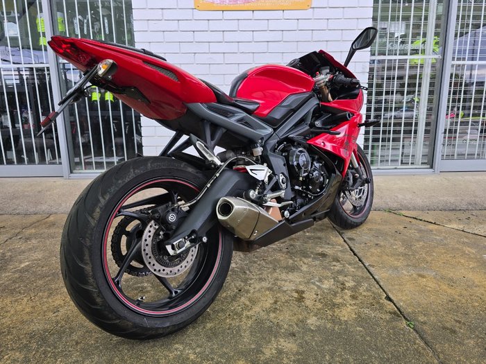 2015 Triumph DAYTONA 675 Red