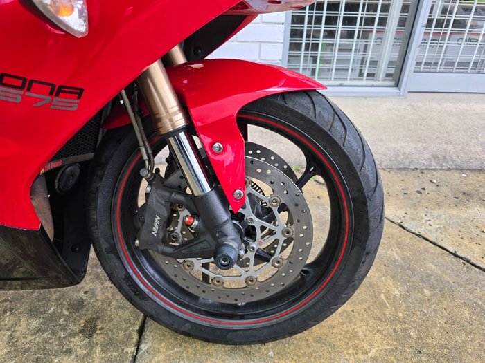 2015 Triumph DAYTONA 675 Red