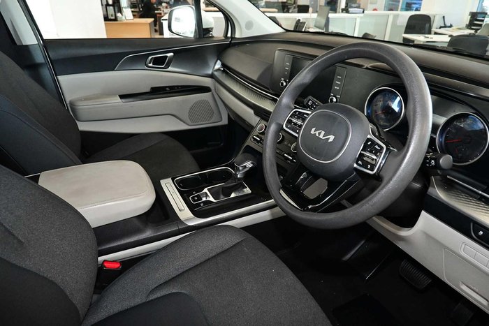 2023 Kia Carnival S