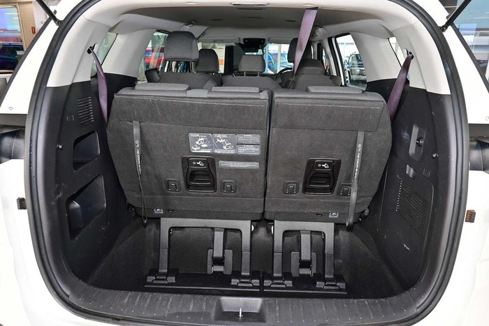 2023 Kia Carnival S