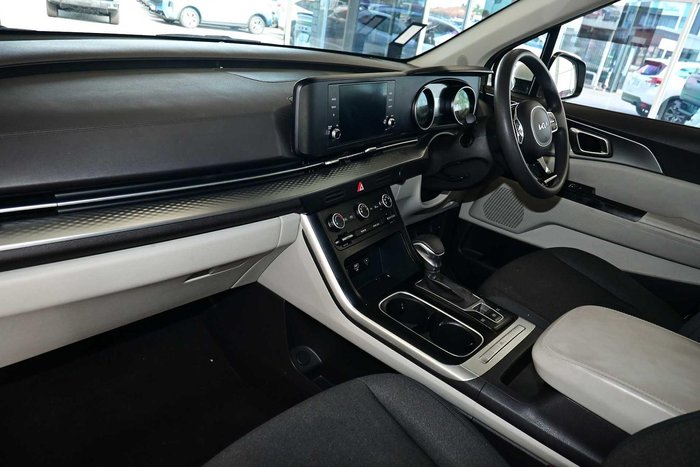 2023 Kia Carnival S