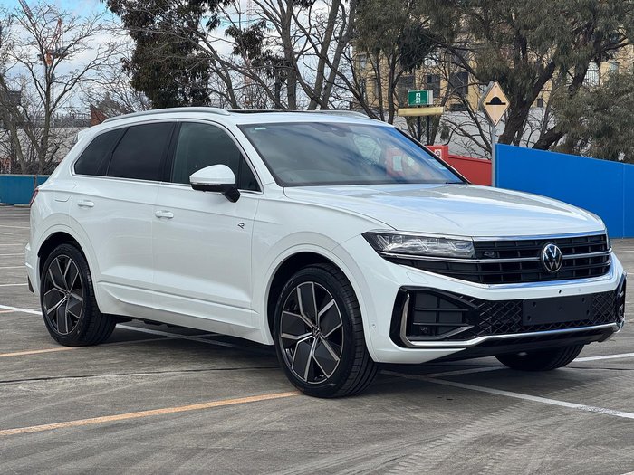 2025 Volkswagen Touareg 210TDI R-Line