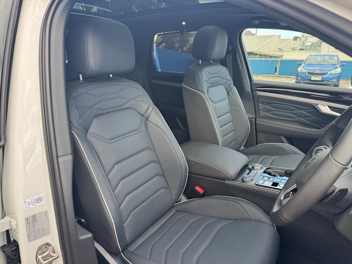 2025 Volkswagen Touareg 210TDI R-Line