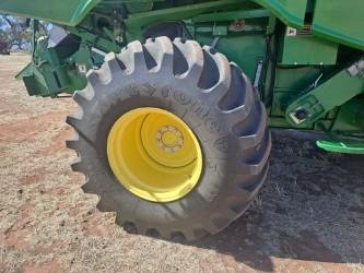2013 John Deere S670