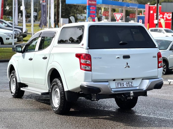 2017 Mitsubishi Triton GLX