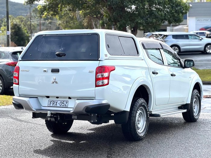2017 Mitsubishi Triton GLX