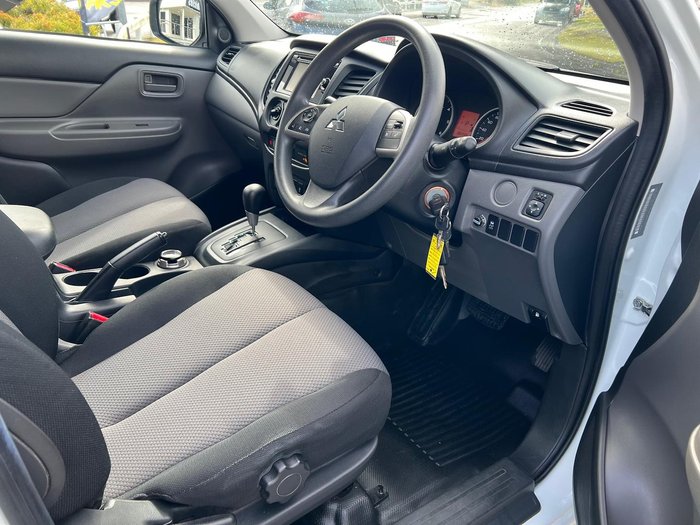 2017 Mitsubishi Triton GLX