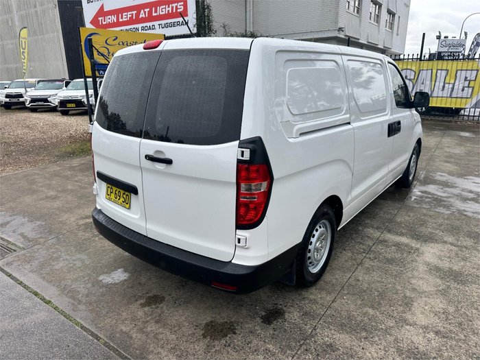 2018 HYUNDAI iLOAD 3S TWIN SWING