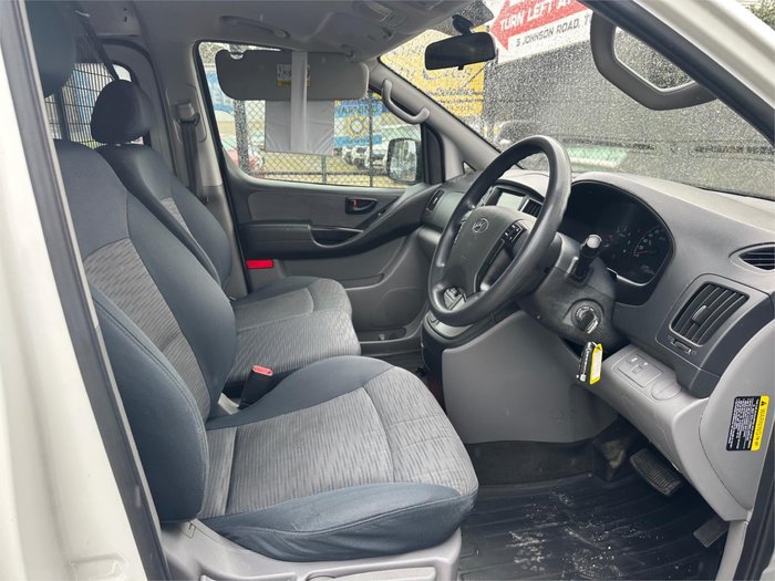 2018 HYUNDAI iLOAD 3S TWIN SWING