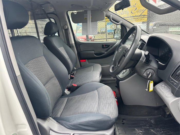 2018 HYUNDAI iLOAD 3S TWIN SWING