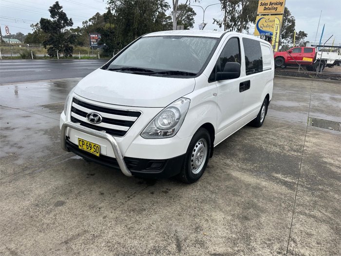 2018 HYUNDAI iLOAD 3S TWIN SWING