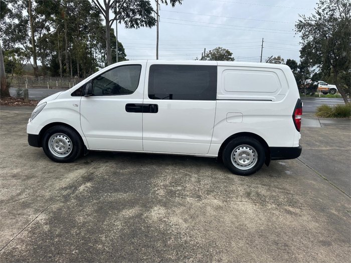 2018 HYUNDAI iLOAD 3S TWIN SWING