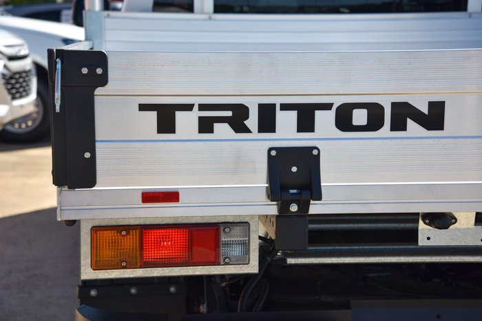 2025 Mitsubishi Triton GLS