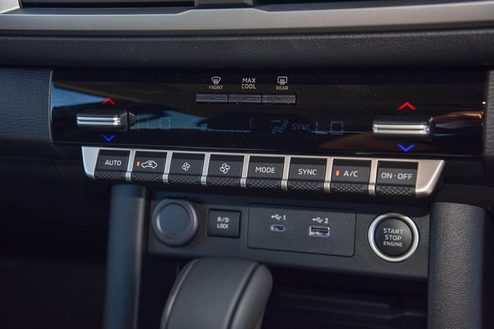 2025 Mitsubishi Triton GLS