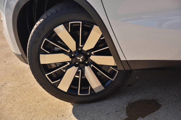 2025 Mitsubishi Outlander Aspire