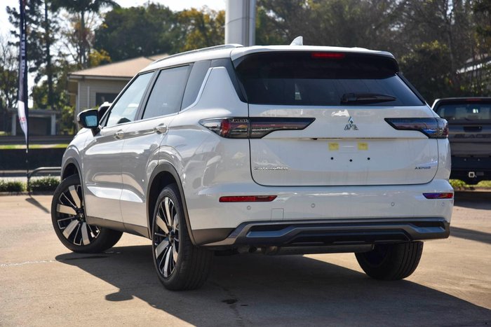 2025 Mitsubishi Outlander Aspire