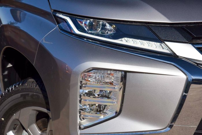 2024 Mitsubishi Pajero Sport GLX