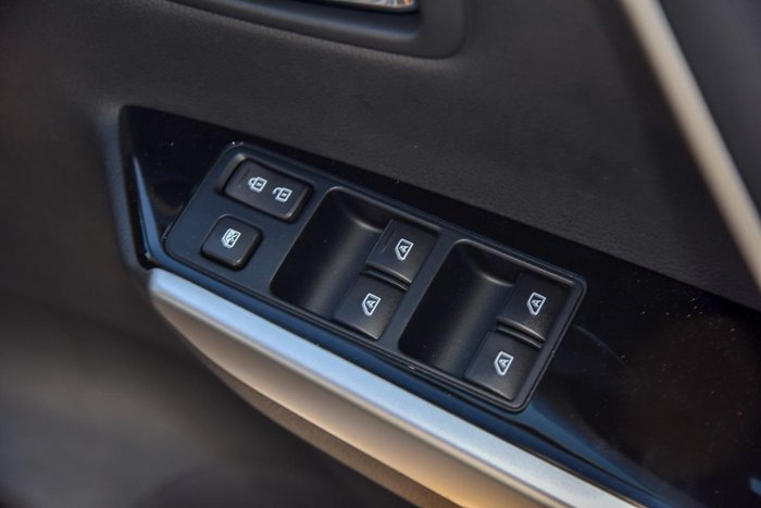 2024 Mitsubishi Pajero Sport GLX