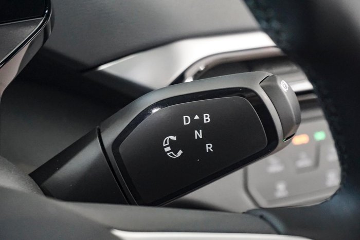 2025 Volkswagen ID.5 Pro