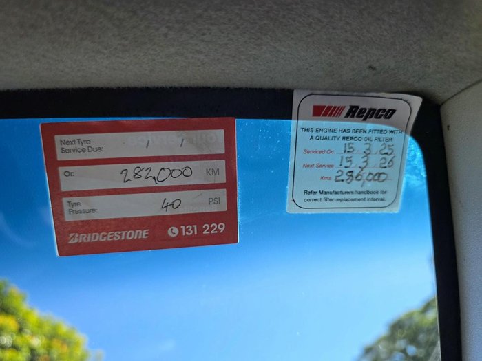 2011 Toyota Hilux SR5 KUN26R MY10 4X4 GOLD