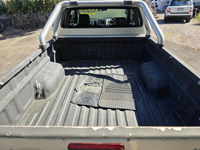 2011 Toyota Hilux SR5 KUN26R MY10 4X4 GOLD