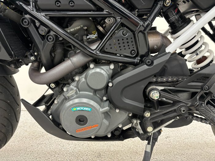 2021 Ktm 390 DUKE White