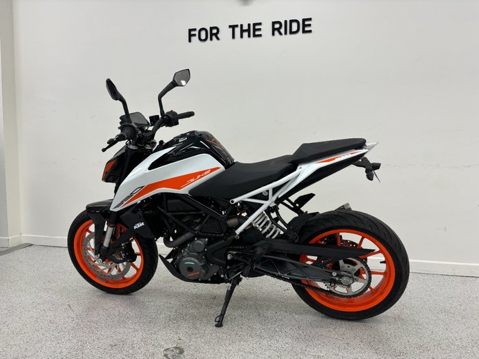 2021 Ktm 390 DUKE White