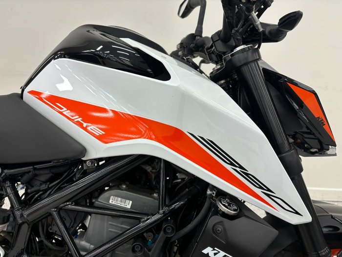 2021 Ktm 390 DUKE White