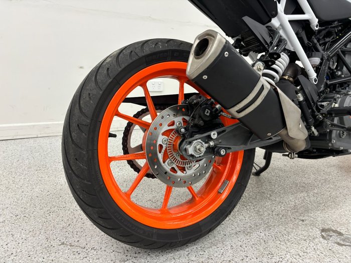 2021 Ktm 390 DUKE White