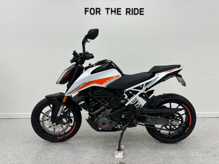 2021 Ktm 390 DUKE White