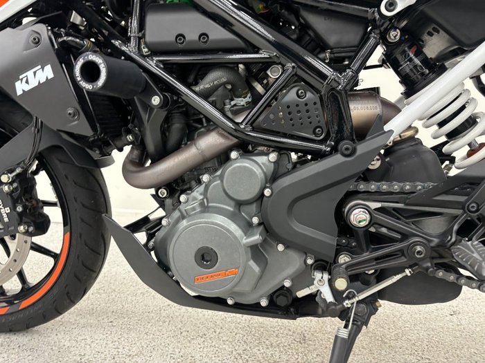 2021 Ktm 390 DUKE White