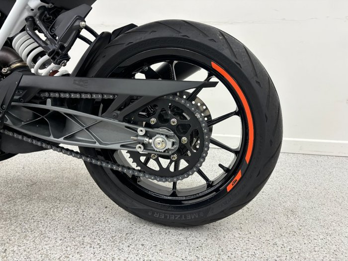 2021 Ktm 390 DUKE White