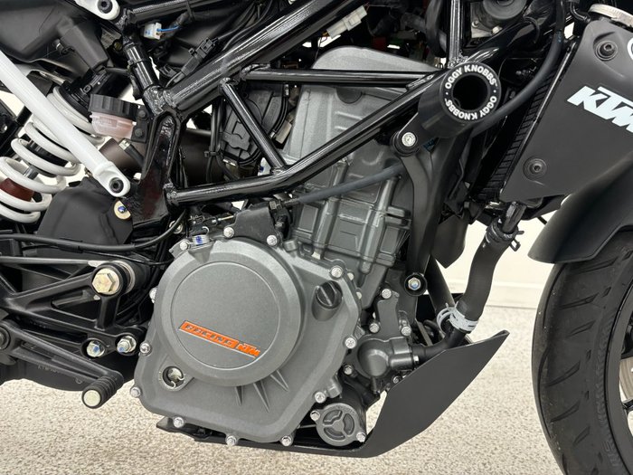 2021 Ktm 390 DUKE White