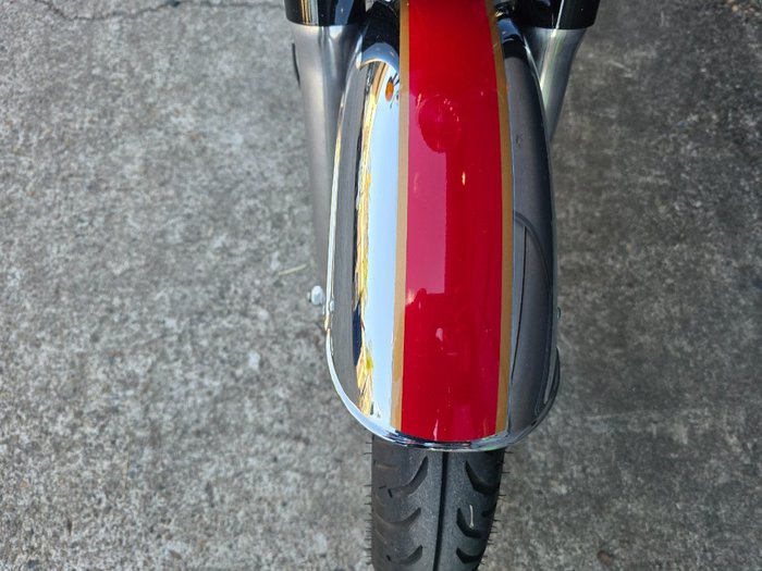 2024 Royal Enfield CLASSIC 350 CHROME RED