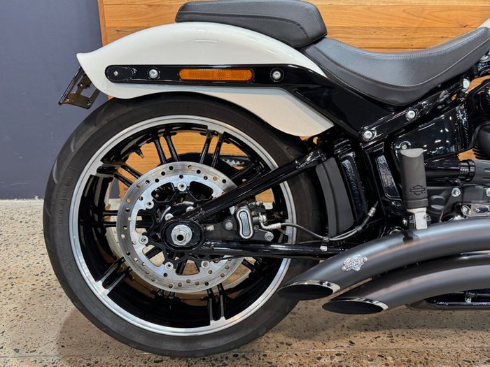 2019 Harley-davidson FXBRS BREAKOUT S (114) White