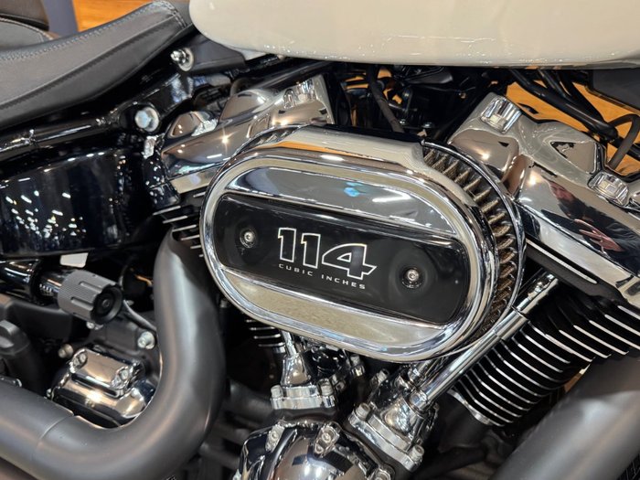 2019 Harley-davidson FXBRS BREAKOUT S (114) White