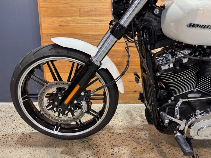 2019 Harley-davidson FXBRS BREAKOUT S (114) White