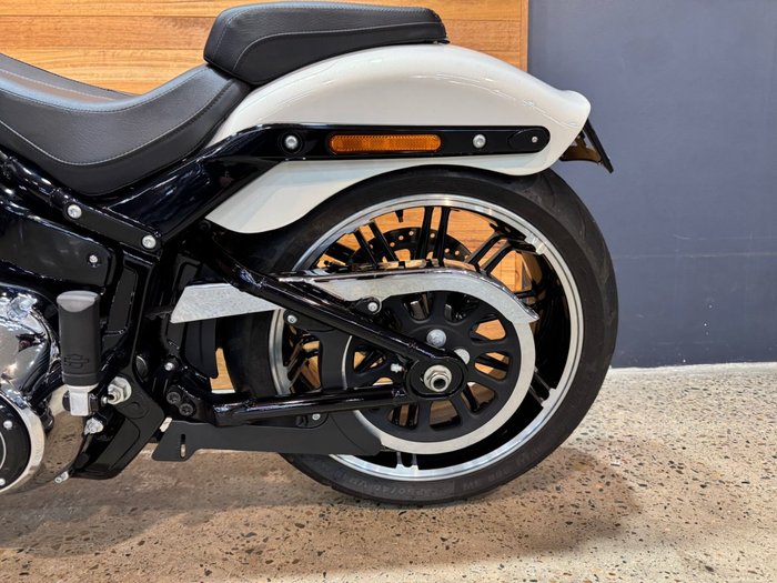 2019 Harley-davidson FXBRS BREAKOUT S (114) White