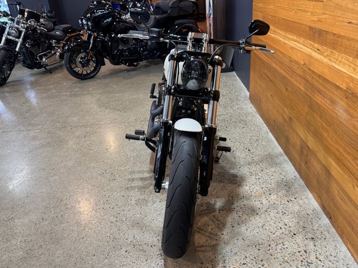 2019 Harley-davidson FXBRS BREAKOUT S (114) White