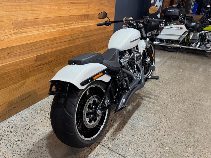 2019 Harley-davidson FXBRS BREAKOUT S (114) White