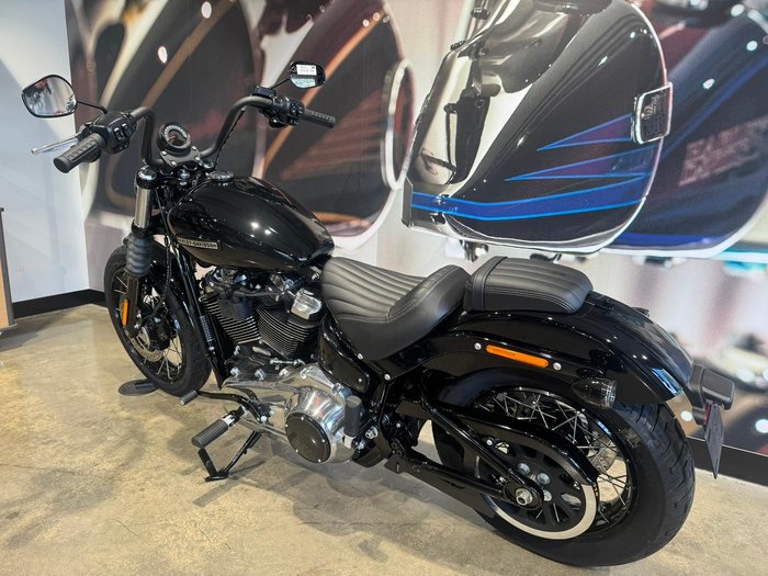 2025 Harley-Davidson Street Bob 117 (FXBB) Softail Black