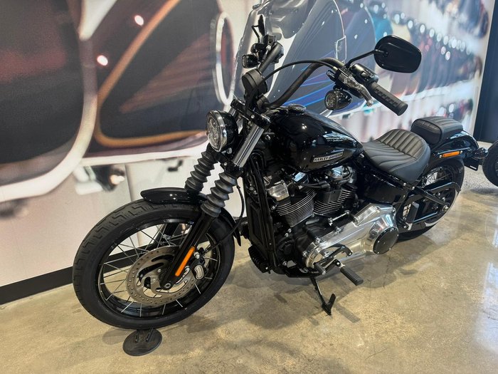 2025 Harley-Davidson Street Bob 117 (FXBB) Softail Black
